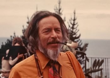 Top 10 Quotes of Alan Watts, You Should Know