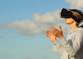 Virtual Reality | Company Should Invest In Virtual Reality