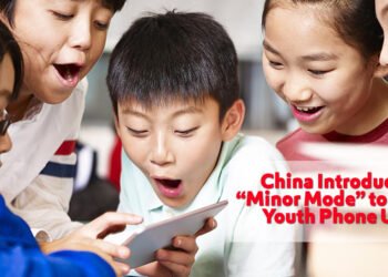 China Introduces "Minor Mode" to Limit Youth Phone Use